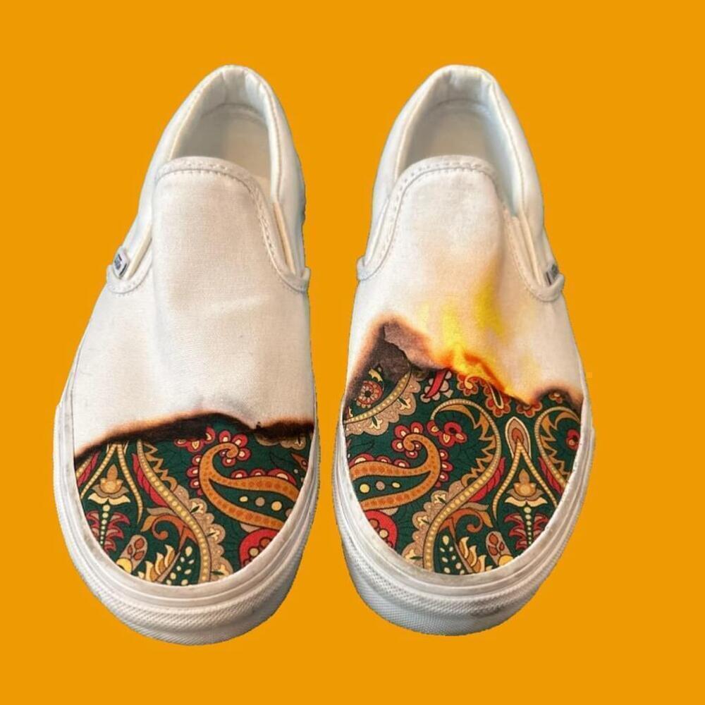 Vans White Paisley Slip-On Shoes Size 6.5 Burning Pattern